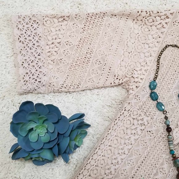 Dress. Ecru Lace & Crochet. New Directions Brand. Size 4. - Picture 8 of 13